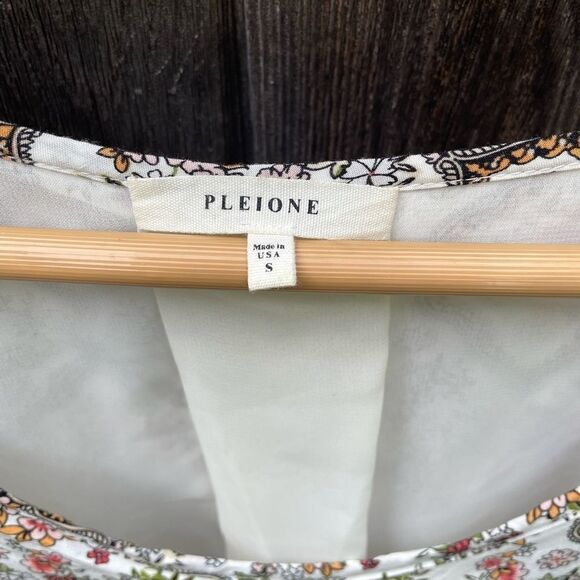 Pleione Layered Floral Sleeveless Blouse Size Sm - Picture 2 of 5